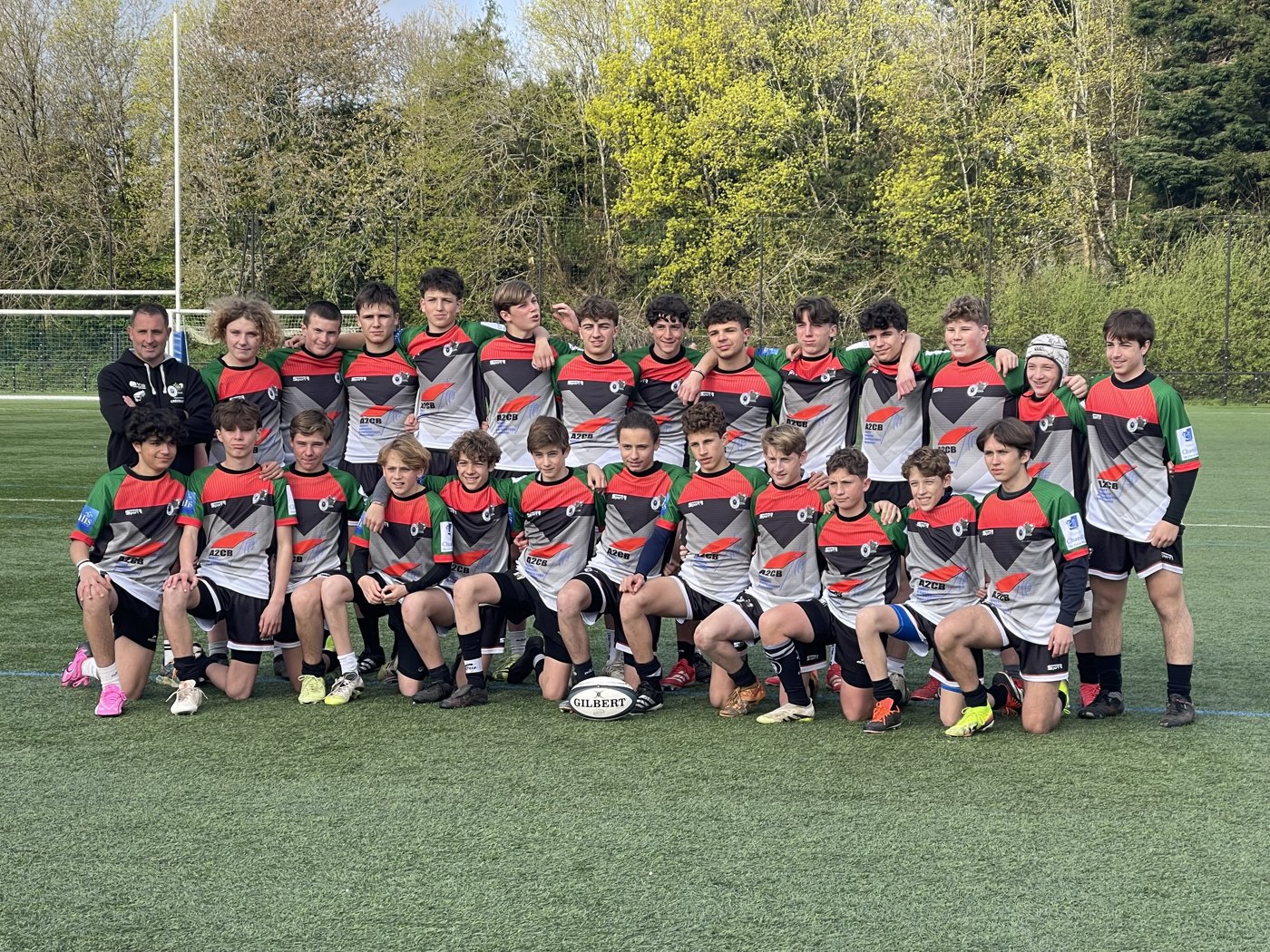 Équipe U16 en entente Chantilly-Senlis, photo de groupe avec le coach